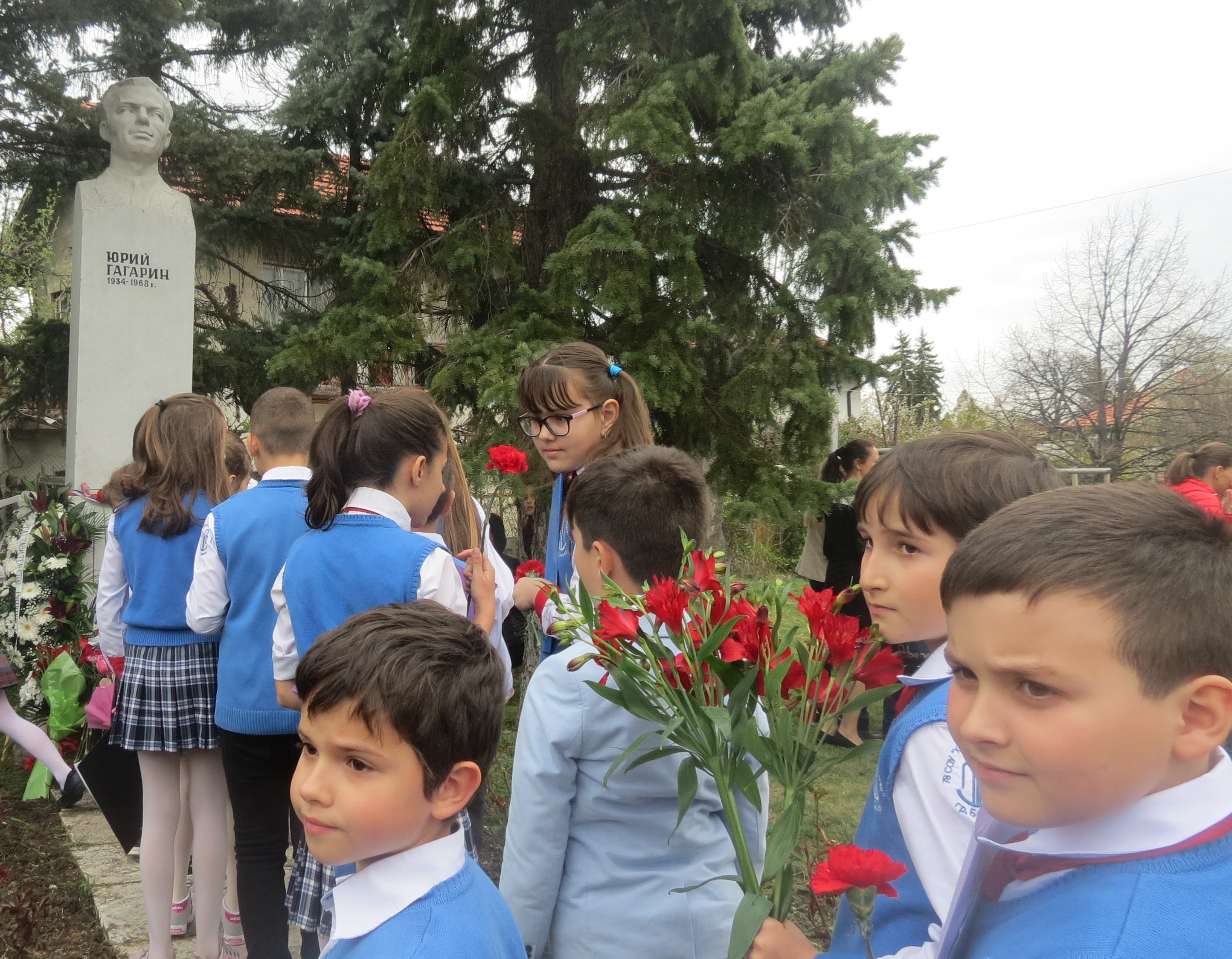 ПРАЗНИК НА АВИАЦИЯТА И КОСМОНАВТИКАТА