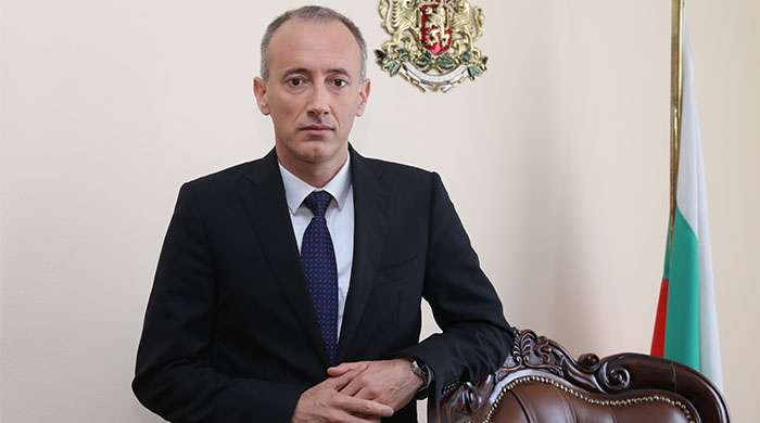 Приветствие на Министъра на образованието и науката по случай деня на народните будители