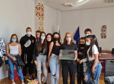 Нестандартна изненада в началото на учебната година!