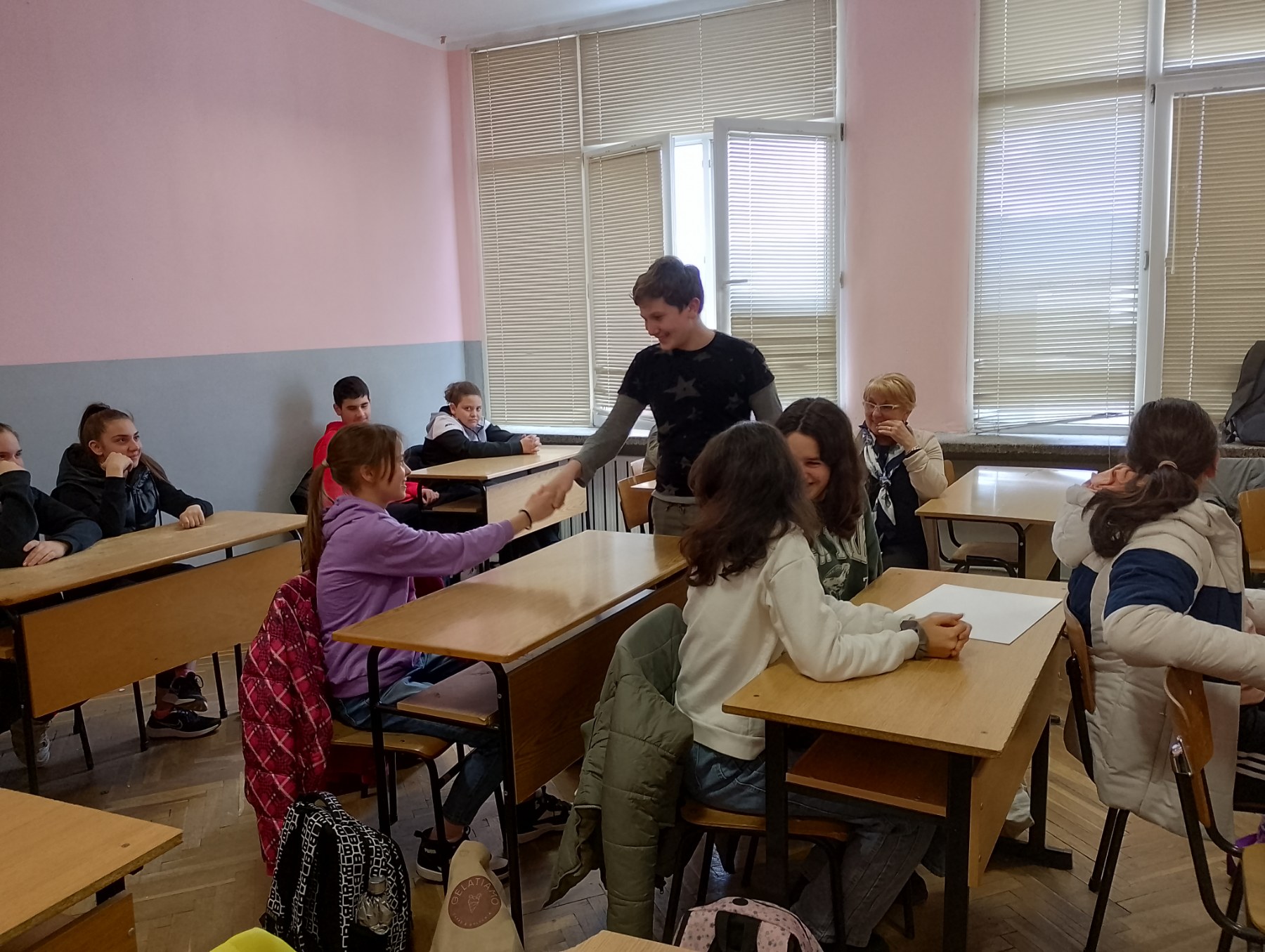 Един различен час