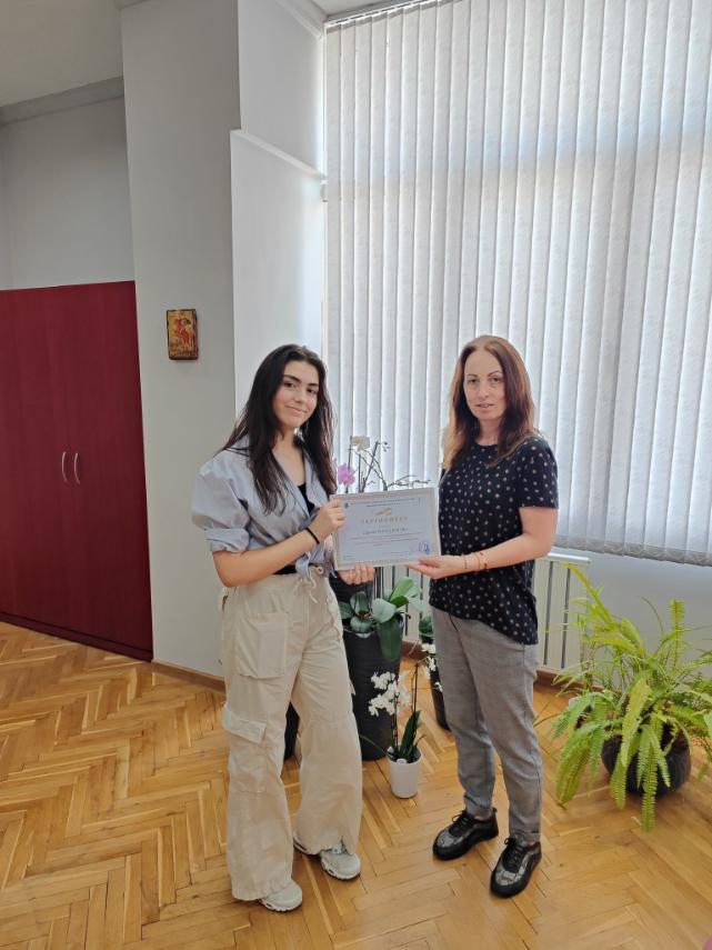 Отлично представяне на Дарина Костадинова от Х а клас